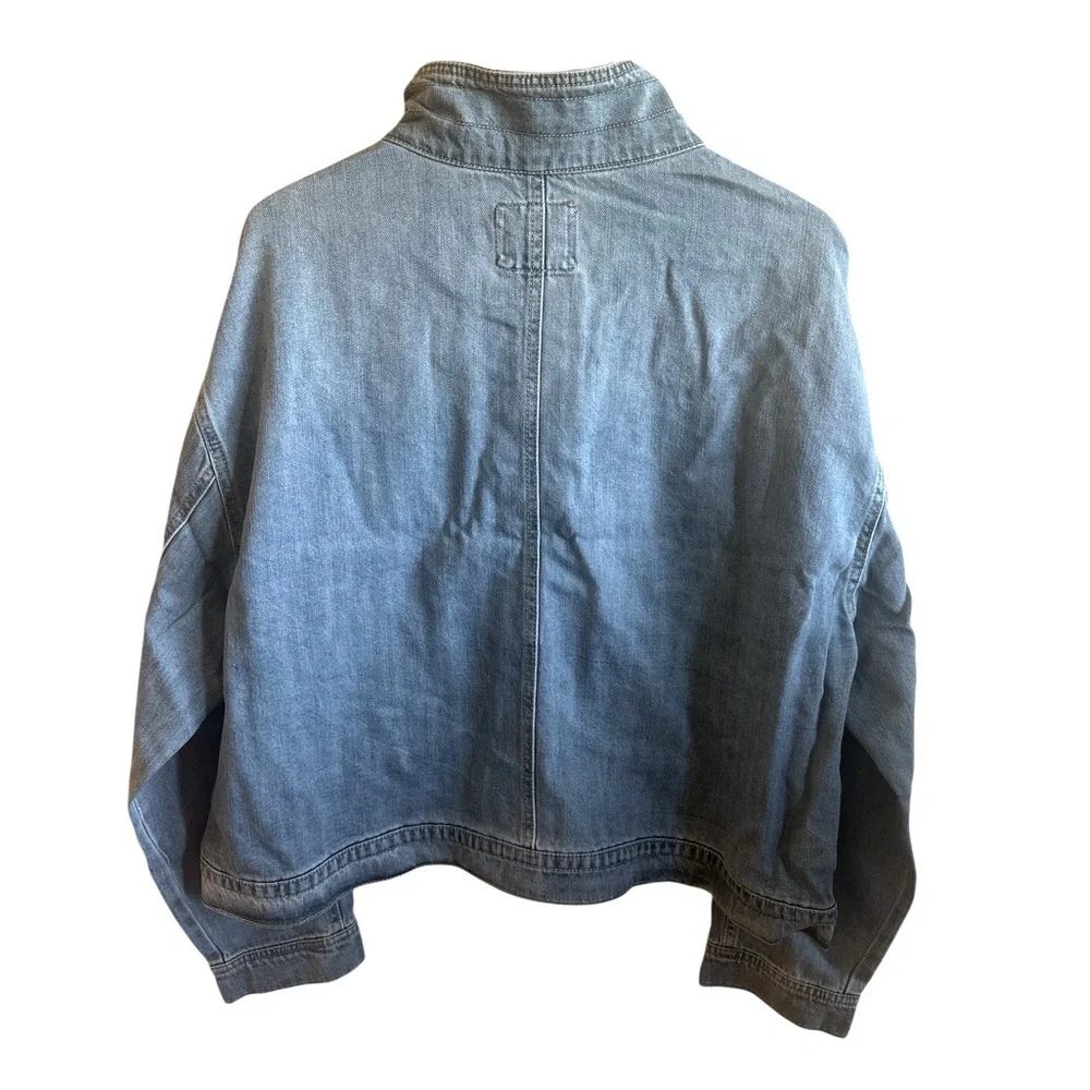 Risen Curvy Denim Jacket Size 2XL Medium Wash Cargo Pockets Zipper Button Front - Picture 7 of 14
